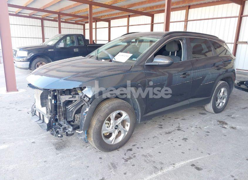 Photo 2 of 2024 Hyundai Tucson SEL (VIN 5NMJBCDE0RH356080)