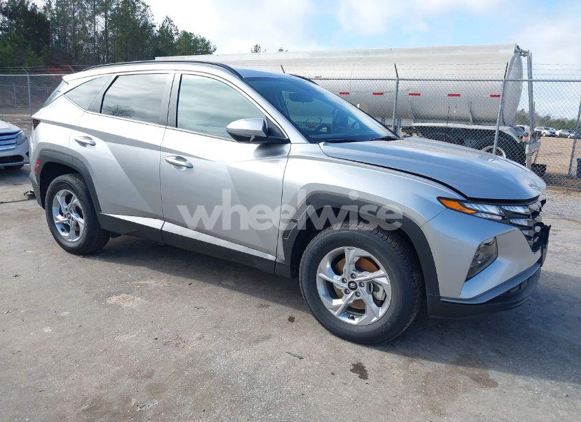 2024 Hyundai Tucson SEL (VIN 5NMJBCDE0RH356712) main photo