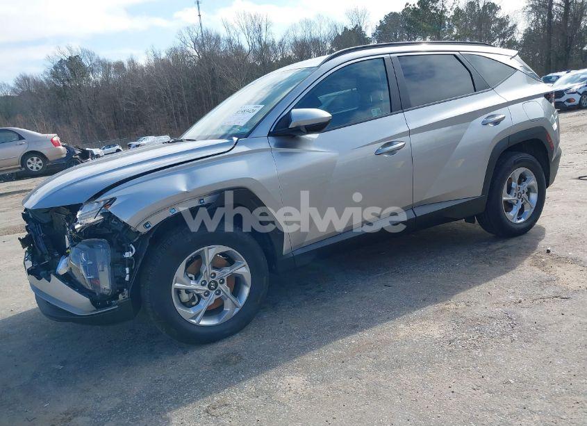 Photo 2 of 2024 Hyundai Tucson SEL (VIN 5NMJBCDE0RH356712)