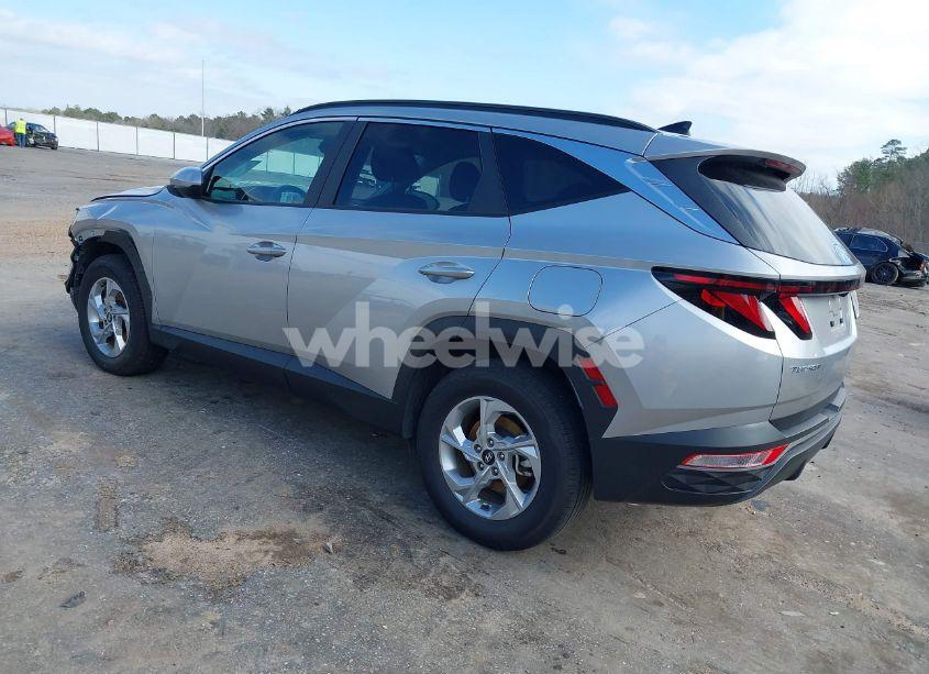 Photo 3 of 2024 Hyundai Tucson SEL (VIN 5NMJBCDE0RH356712)