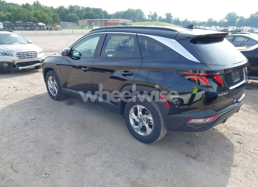 Photo 3 of 2024 Hyundai Tucson SEL (VIN 5NMJBCDE0RH396269)