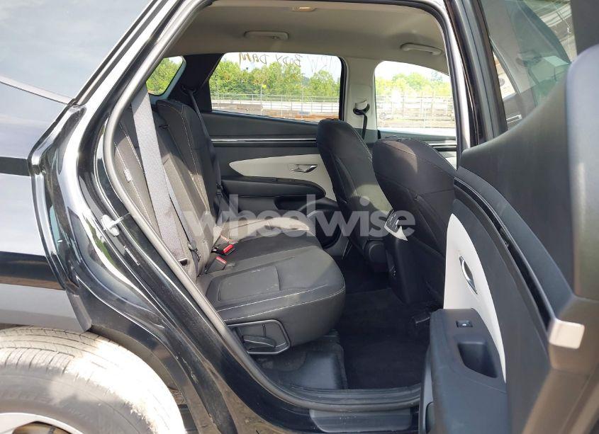 Photo 8 of 2024 Hyundai Tucson SEL (VIN 5NMJBCDE0RH396269)