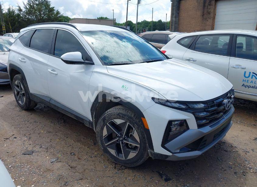 2025 Hyundai Tucson SEL (VIN 5NMJBCDE0SH450093) main photo