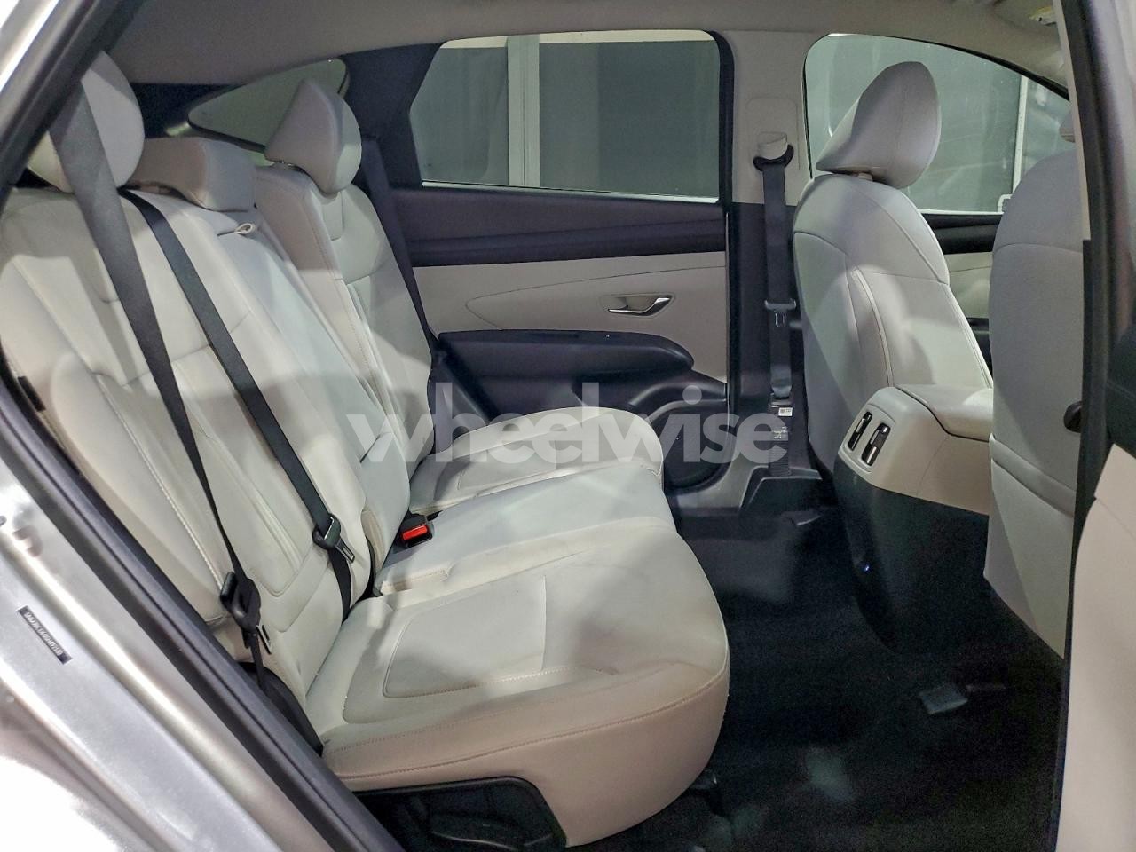 Photo 11 of 2025 HYUNDAI TUCSON SEL (VIN 5NMJBCDE0SH492330)