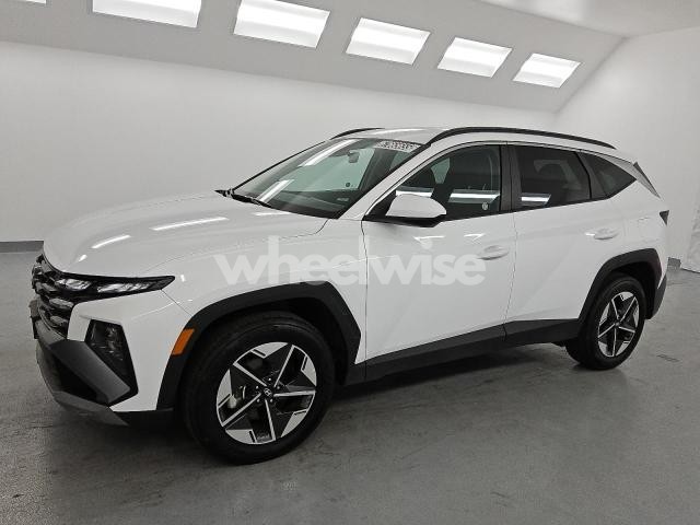 Photo 12 of 2025 HYUNDAI TUCSON SEL (VIN 5NMJBCDE0SH516450)