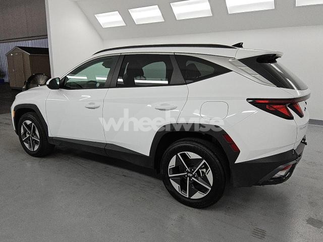 Photo 5 of 2025 HYUNDAI TUCSON SEL (VIN 5NMJBCDE0SH516450)