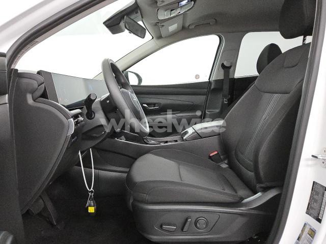 Photo 8 of 2025 HYUNDAI TUCSON SEL (VIN 5NMJBCDE0SH516450)