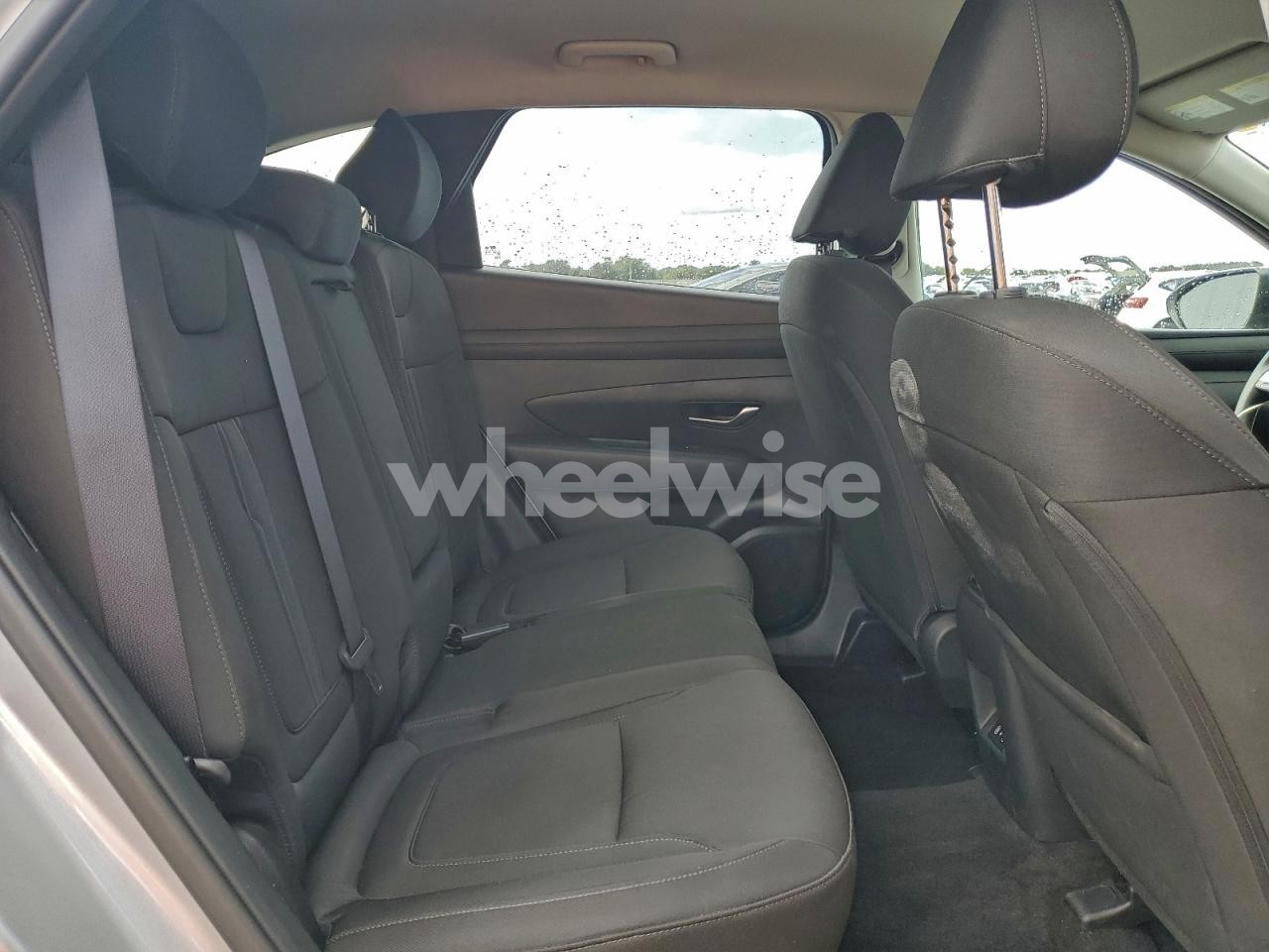 Photo 10 of 2025 HYUNDAI TUCSON SEL (VIN 5NMJBCDE0SH530171)