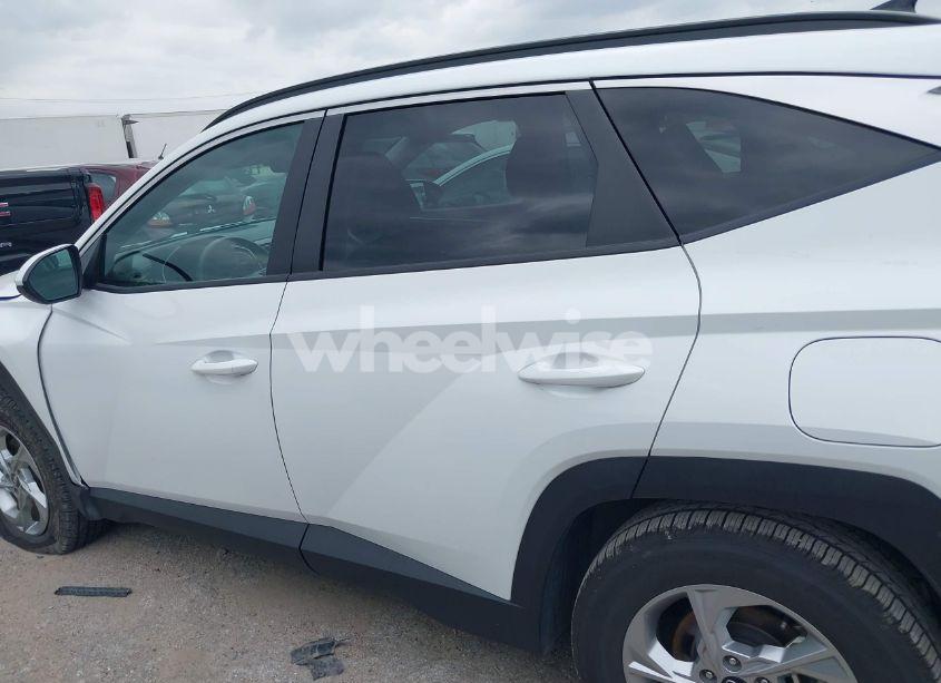 Photo 14 of 2024 Hyundai Tucson SEL (VIN 5NMJBCDE1RH295953)
