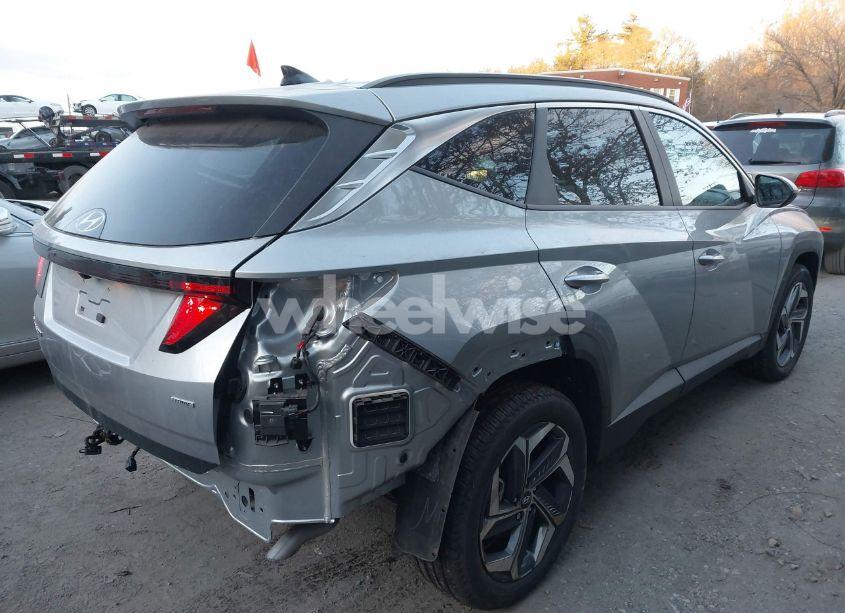 Photo 4 of 2024 Hyundai Tucson SEL (VIN 5NMJBCDE1RH428534)