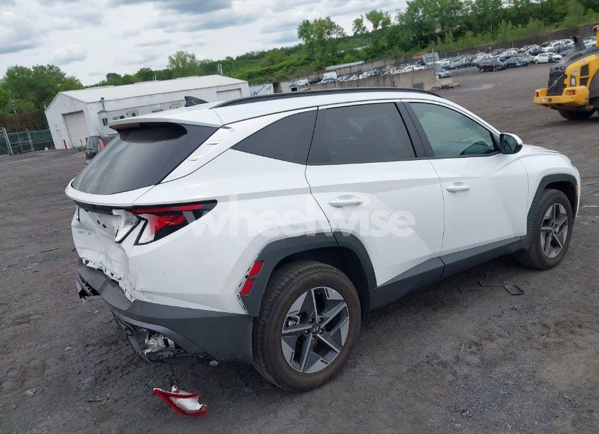 Photo 4 of 2025 Hyundai Tucson SEL (VIN 5NMJBCDE1SH542328)