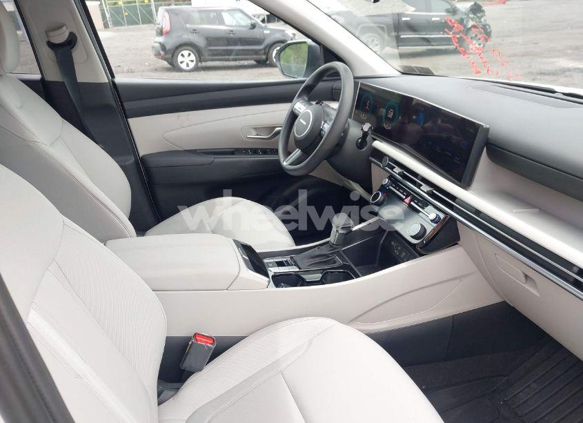 Photo 5 of 2025 Hyundai Tucson SEL (VIN 5NMJBCDE1SH542328)