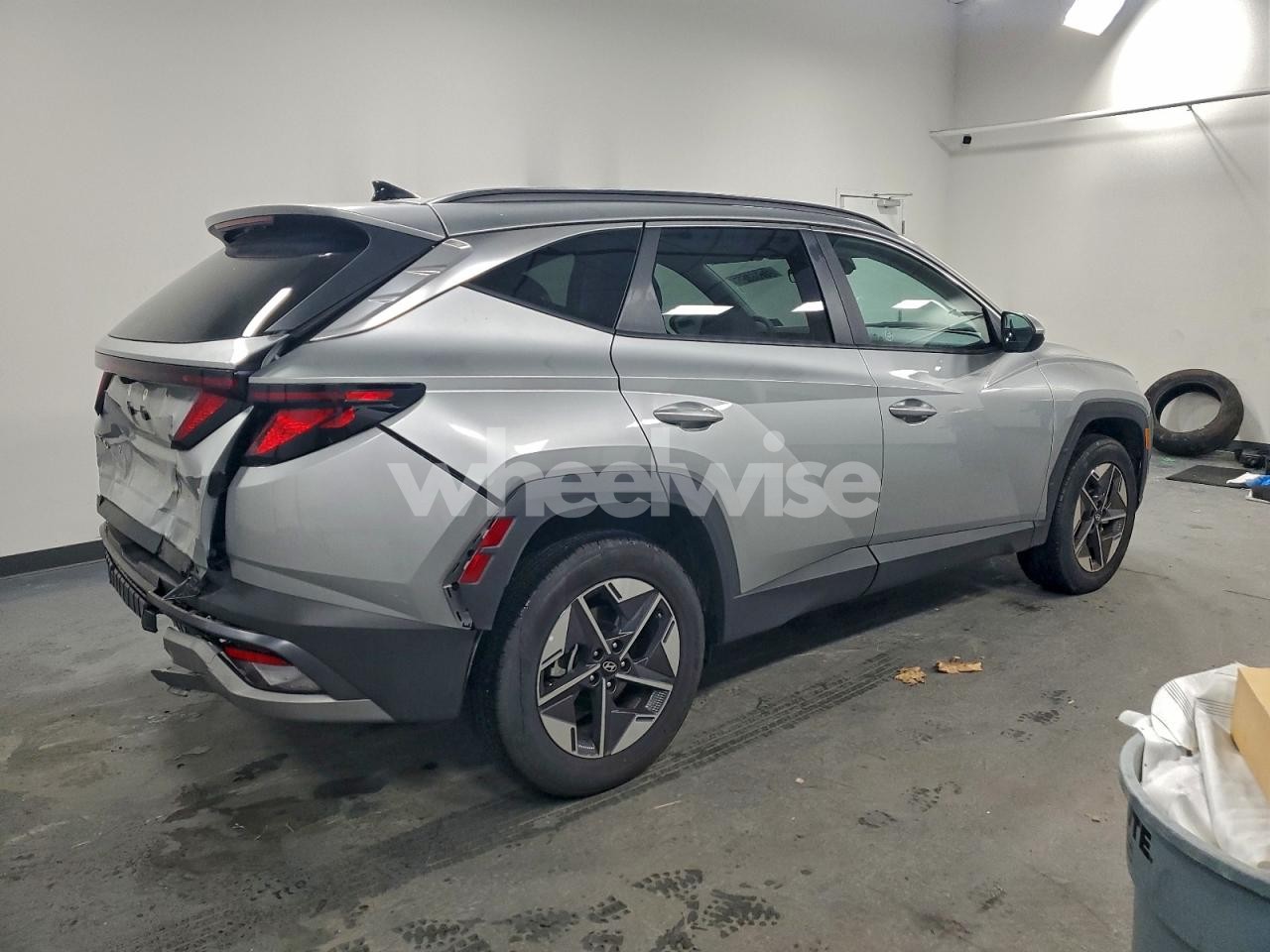 Photo 3 of 2025 HYUNDAI TUCSON SEL (VIN 5NMJBCDE1SH571327)