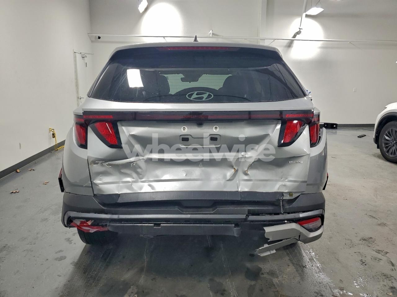 Photo 6 of 2025 HYUNDAI TUCSON SEL (VIN 5NMJBCDE1SH571327)