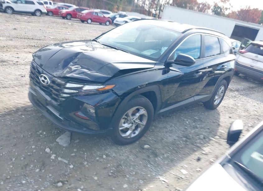 Photo 2 of 2024 Hyundai Tucson SEL (VIN 5NMJBCDE2RH340902)