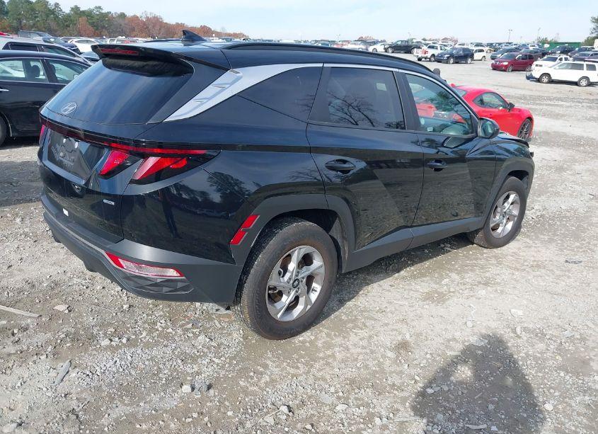 Photo 4 of 2024 Hyundai Tucson SEL (VIN 5NMJBCDE2RH340902)
