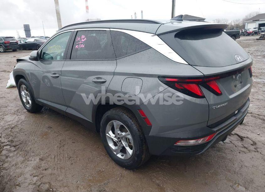 Photo 3 of 2024 Hyundai Tucson SEL (VIN 5NMJBCDE2RH342911)