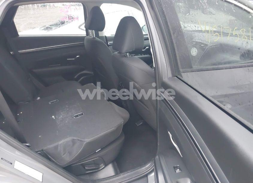 Photo 8 of 2024 Hyundai Tucson SEL (VIN 5NMJBCDE2RH342911)