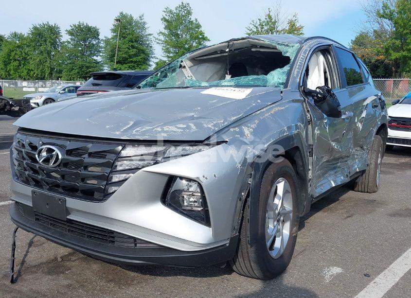 Photo 2 of 2024 Hyundai Tucson SEL (VIN 5NMJBCDE2RH408003)