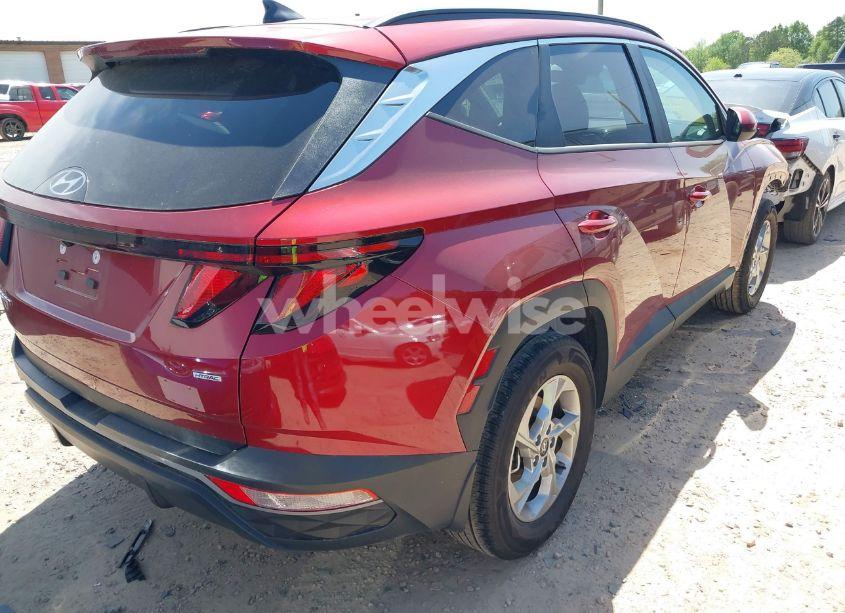 Photo 4 of 2024 Hyundai Tucson SEL (VIN 5NMJBCDE2RH417168)