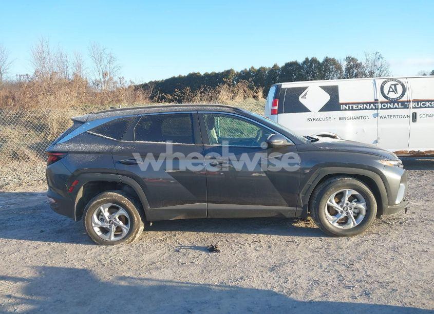 Photo 13 of 2024 Hyundai Tucson SEL (VIN 5NMJBCDE3RH319783)