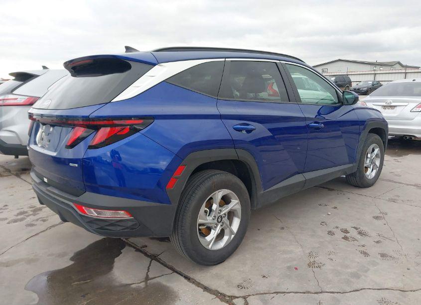 Photo 4 of 2024 Hyundai Tucson SEL (VIN 5NMJBCDE3RH353786)