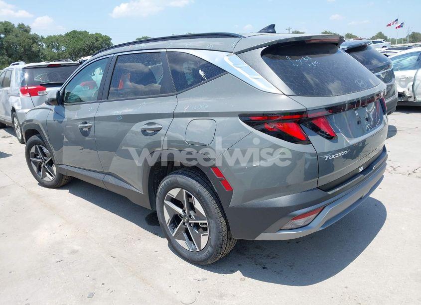 Photo 3 of 2025 Hyundai Tucson SEL (VIN 5NMJBCDE3SH508729)
