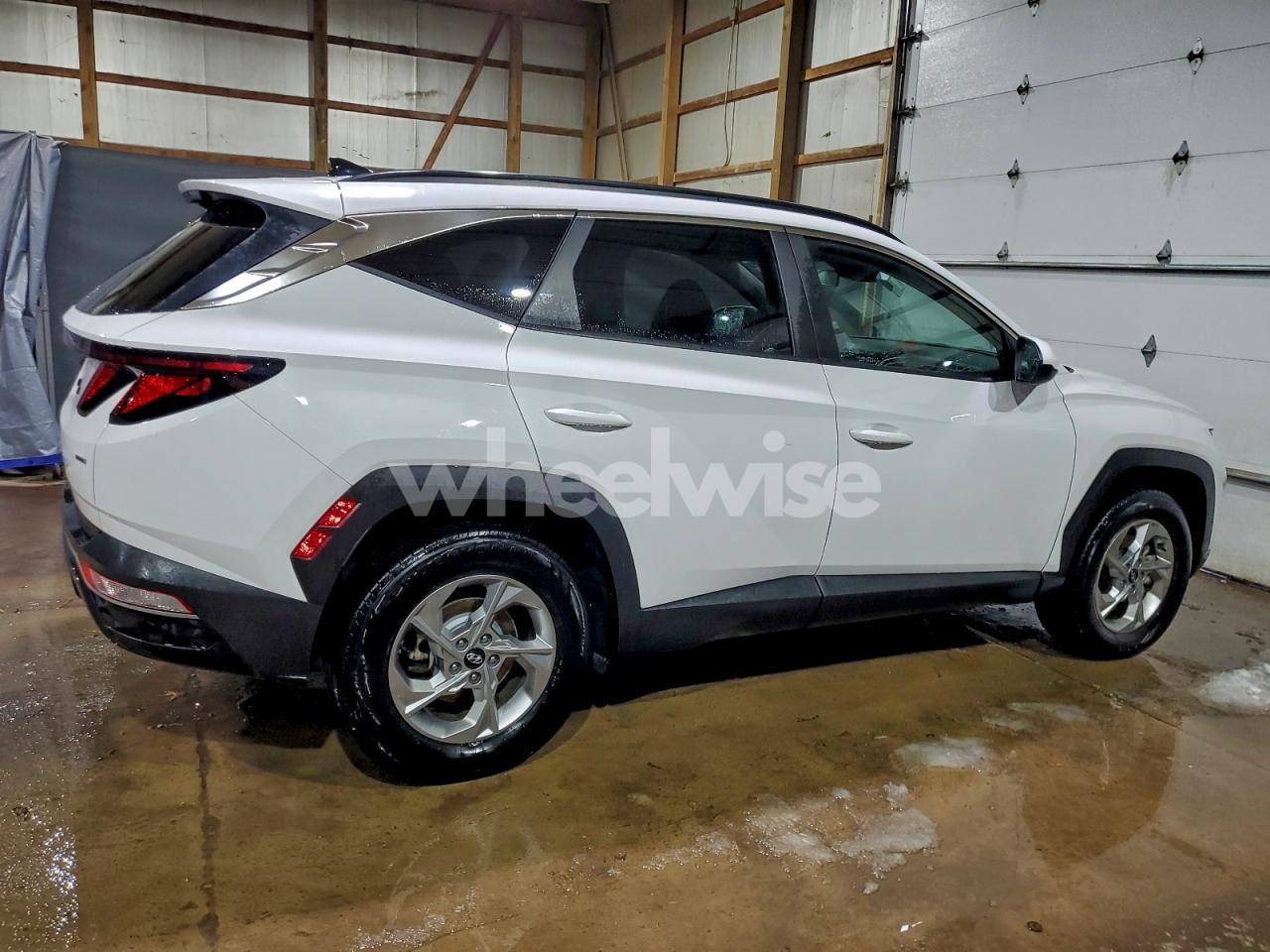 Photo 3 of 2024 HYUNDAI TUCSON SEL (VIN 5NMJBCDE4RH297244)