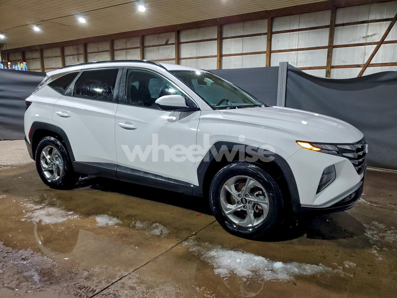 Photo 4 of 2024 HYUNDAI TUCSON SEL (VIN 5NMJBCDE4RH297244)