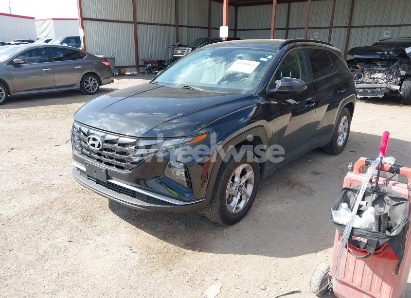 Photo 2 of 2024 Hyundai Tucson SEL (VIN 5NMJBCDE4RH300160)