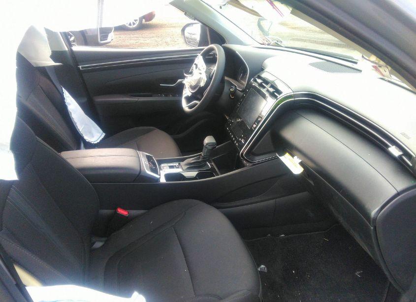 Photo 5 of 2024 Hyundai Tucson SEL (VIN 5NMJBCDE4RH332932)