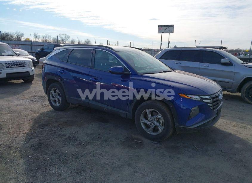 2024 Hyundai Tucson SEL (VIN 5NMJBCDE4RH340335) main photo