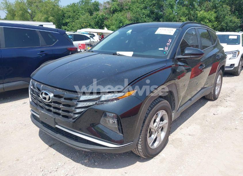 Photo 2 of 2024 Hyundai Tucson SEL (VIN 5NMJBCDE4RH354185)