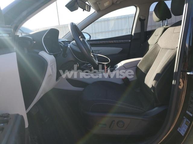 Photo 3 of 2024 HYUNDAI TUCSON SEL (VIN 5NMJBCDE4RH394816)