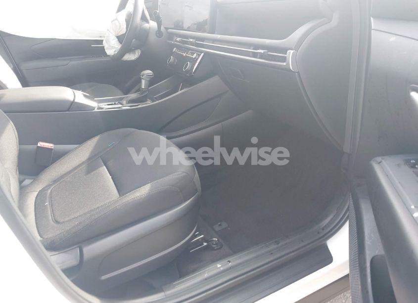 Photo 5 of 2025 Hyundai Tucson SEL (VIN 5NMJBCDE4SH513695)