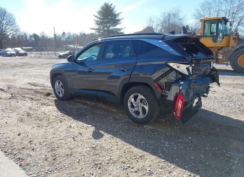 Photo 3 of 2024 Hyundai Tucson SEL (VIN 5NMJBCDE5RH317758)