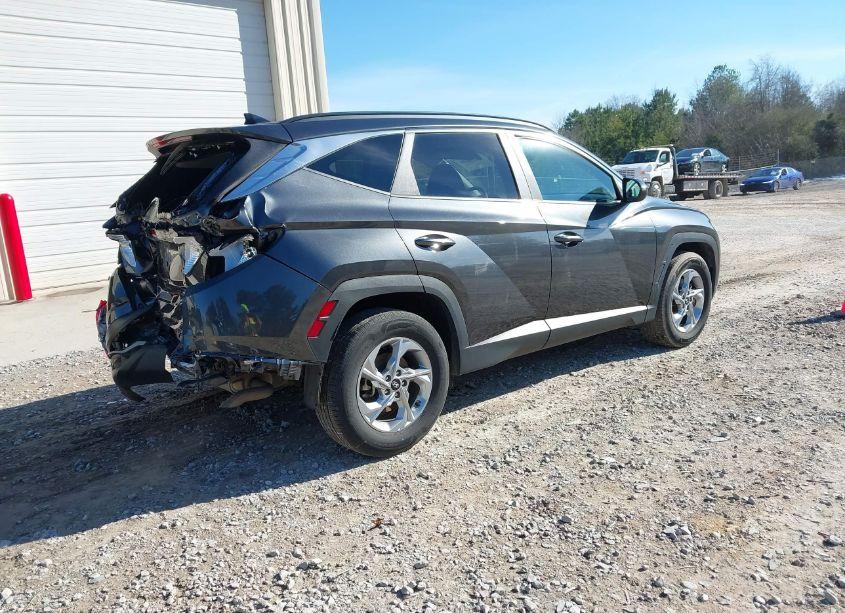 Photo 4 of 2024 Hyundai Tucson SEL (VIN 5NMJBCDE5RH317758)