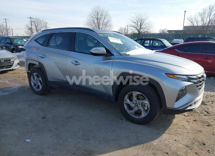 2024 Hyundai Tucson SEL (VIN 5NMJBCDE5RH419318) main photo