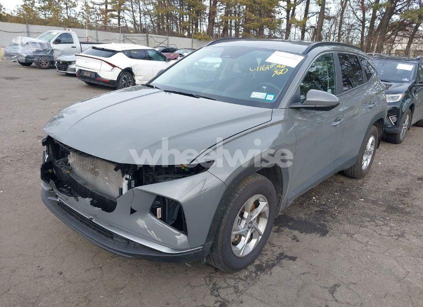 Photo 2 of 2024 Hyundai Tucson SEL (VIN 5NMJBCDE6RH335167)