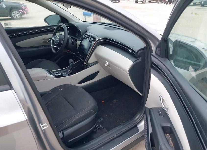 Photo 5 of 2024 Hyundai Tucson SEL (VIN 5NMJBCDE6RH344290)