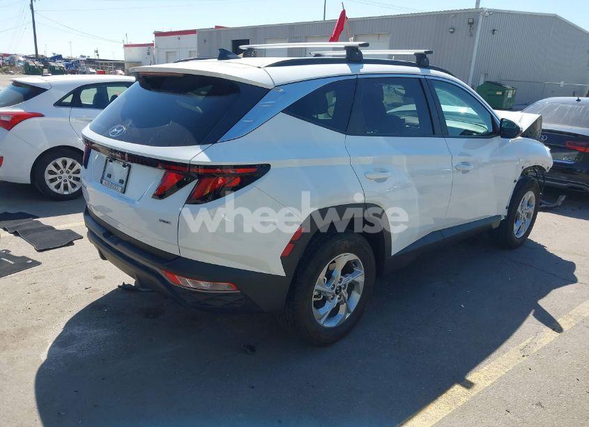 Photo 4 of 2024 Hyundai Tucson SEL (VIN 5NMJBCDE6RH370615)