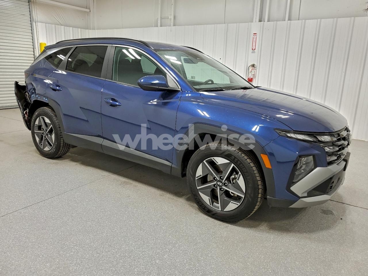 Photo 4 of 2025 HYUNDAI TUCSON SEL (VIN 5NMJBCDE6SH443312)