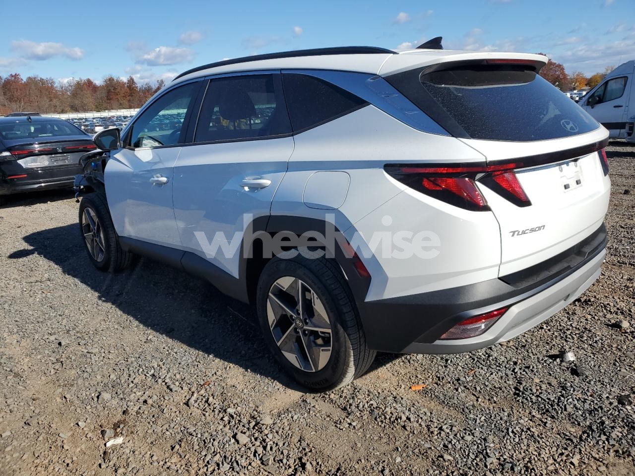 Photo 2 of 2025 HYUNDAI TUCSON SEL (VIN 5NMJBCDE6SH459137)