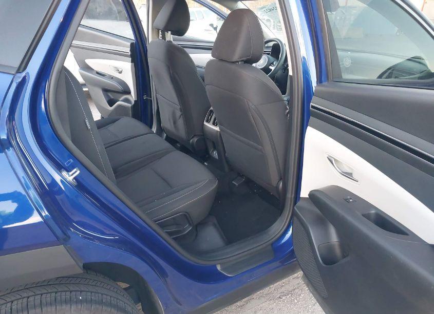 Photo 8 of 2024 Hyundai Tucson SEL (VIN 5NMJBCDE7RH350423)