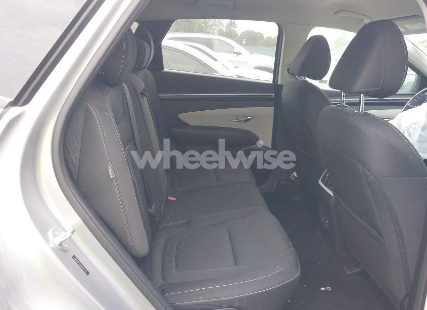 Photo 8 of 2024 Hyundai Tucson SEL (VIN 5NMJBCDE8RH305362)