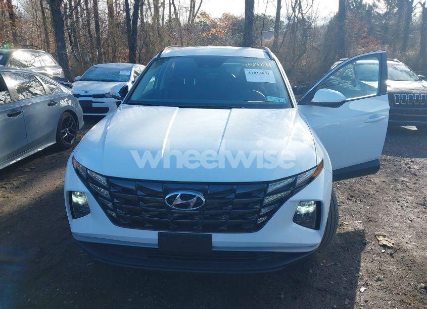 Photo 6 of 2024 Hyundai Tucson SEL (VIN 5NMJBCDE8RH425503)