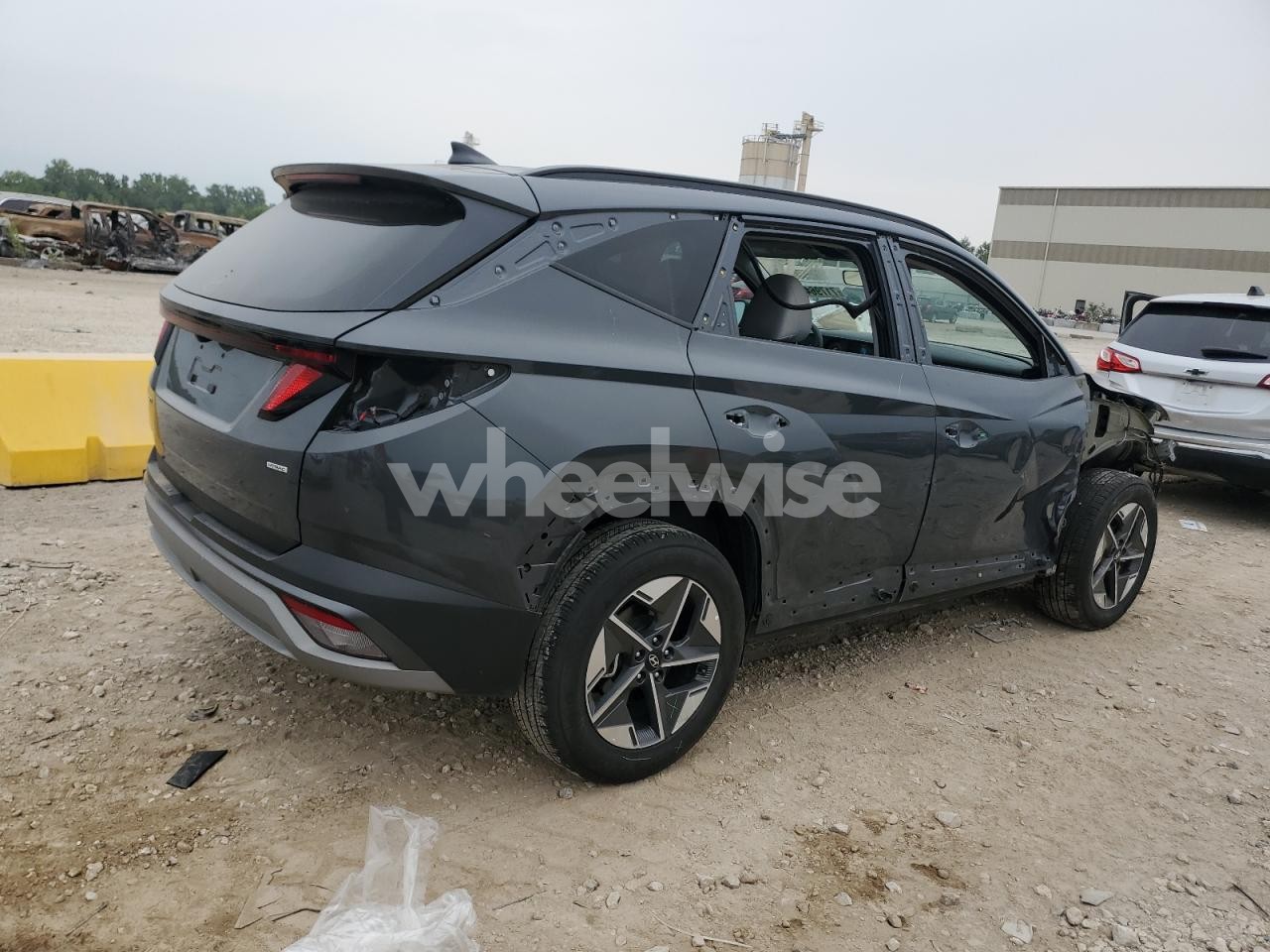 Photo 3 of 2025 HYUNDAI TUCSON SEL (VIN 5NMJBCDE8SH449693)