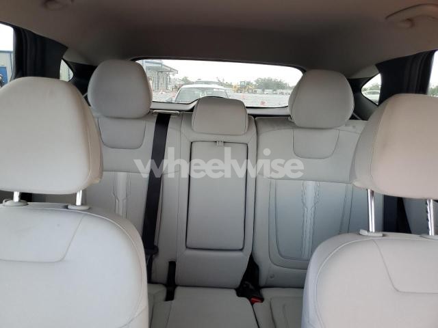 Photo 6 of 2025 HYUNDAI TUCSON SEL (VIN 5NMJBCDE8SH463657)