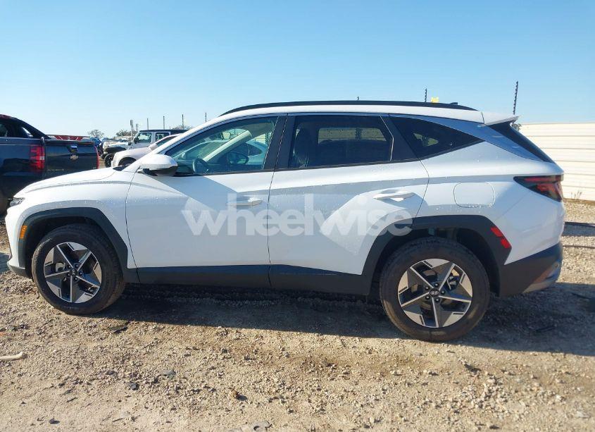 Photo 15 of 2025 Hyundai Tucson SEL (VIN 5NMJBCDE8SH466882)