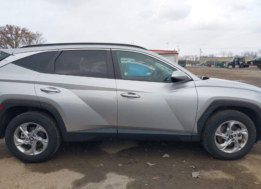 Photo 13 of 2024 Hyundai Tucson SEL (VIN 5NMJBCDE9RH305872)